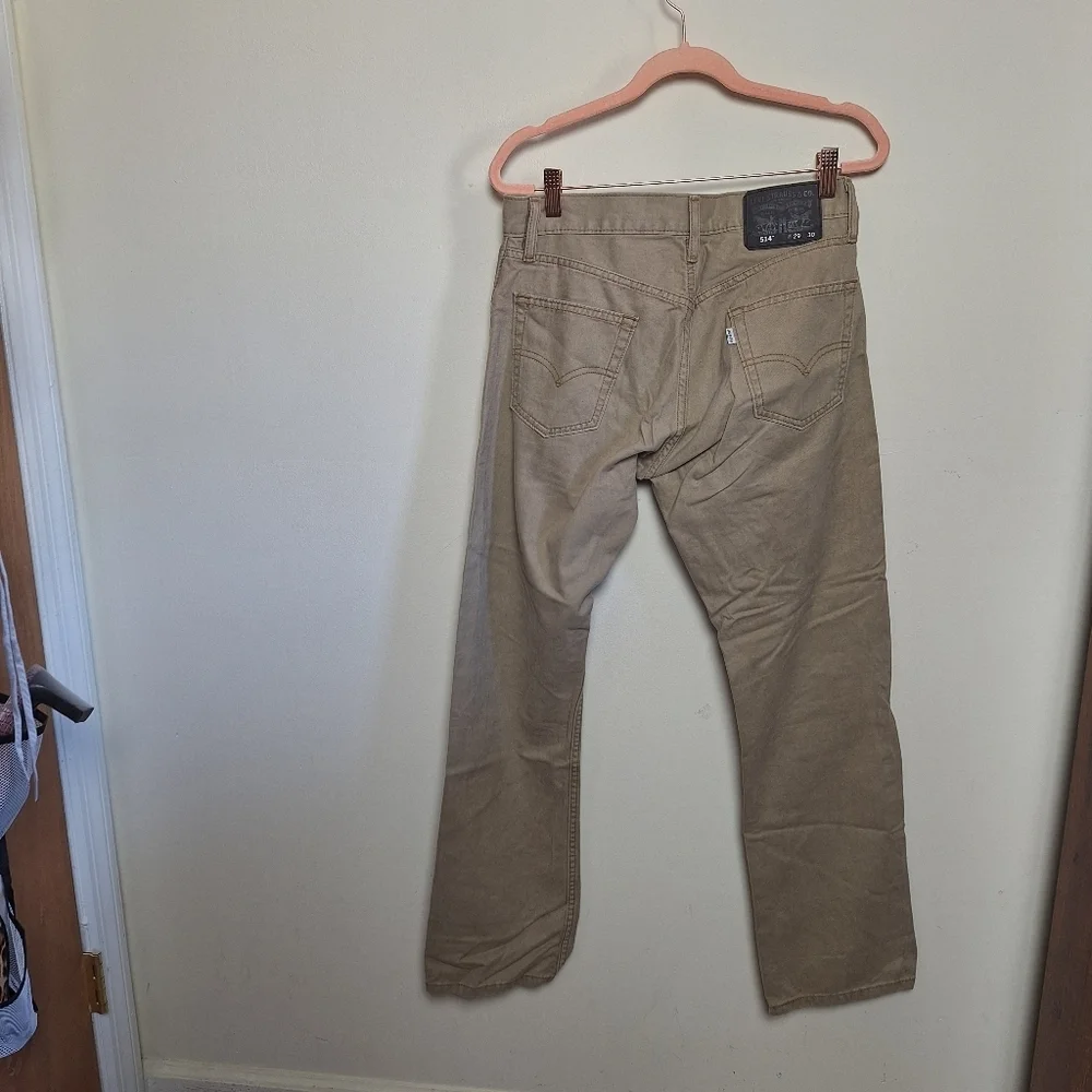Levi's Men's 514 Straight Leg Tan 100% Cotton Khaki Chinos Size 29 x 30
